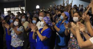 Las historias de los trabajadores de la salud que murieron a causa del COVID-19