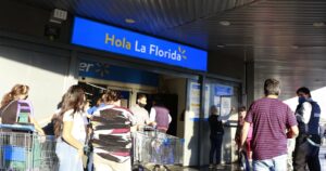 Walmart anuncia que 26 de sus supermercados volverán a funcionar en horario normal