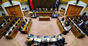 Senado declara inadmisible proyecto de postnatal de emergencia