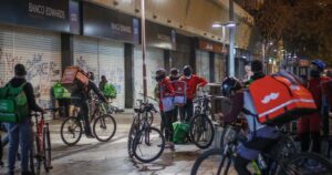 Robo de bicicletas de repartidores provocó violento enfrentamiento en la comuna de Santiago