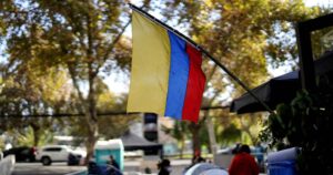 Cancillería dispondrá vuelo humanitario para repatriar a colombianos