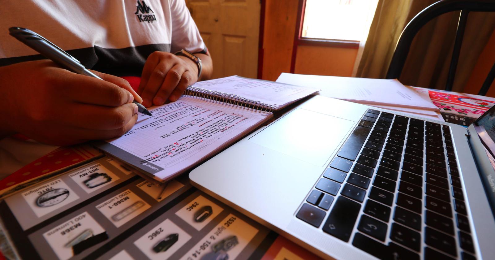 educación a distancia