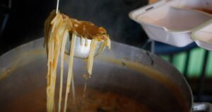 UDI solicita elaborar programa “ollas comunes” a cargo de la Junaeb