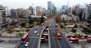 Por qué aumenta el número de casos activos en la mayoría de las comunas con cuarentena