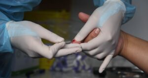 Exceso de muertes: clínicas muestran preocupación y afirman que consultas han caído 75%