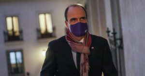 Ministro Cristián Monckeberg da positivo a COVID-19