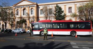 Gobierno anuncia restricciones y nuevo permiso obligatorio para trabajadores durante cuarentena