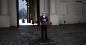 UDI pidió aclarar si salida de Mañalich fue por presión de la oposición