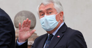 Paris sale a desmentir WhatsApp que aseguraba que Santiago entraba en 