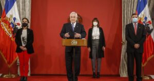 Piñera presenta proyecto en reemplazo de postnatal de emergencia