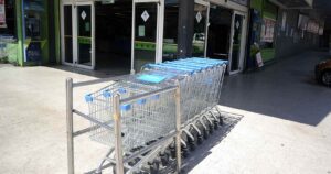 Walmart analiza compensar a consumidores por colusión de los pollos