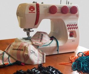 Lanzan plataforma electrónica que ofrece al mercado mascarillas de material reciclado