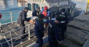 Investigan hallazgo de un cuerpo flotando en la bahía de Valparaíso