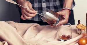 Cinco recetas de cócteles para festejar a los papás en su día