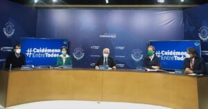 Ministro Paris incluye a alcaldes en balance y pide al Senado aumentar sanciones a infractores