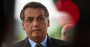 Justicia de Brasil determina multar a Jair Bolsonaro si no usa mascarilla