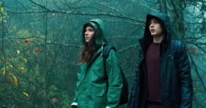 Curon: la serie italiana que revela una serie de misterios entorno a un pequeño pueblo