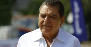 El saludo de Don Francisco a Carabineros: 