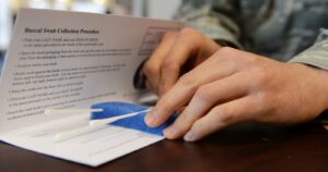 Los países que han probado con éxito el testeo con saliva para el coronavirus