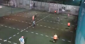 VIDEO | Taca-taca humano: el método argentino para jugar fútbol respetando la distancia social