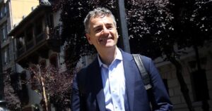 Ex ministro de Bachelet critica a 