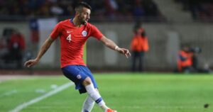 Boca Juniors aún confía en lograr el fichaje de Mauricio Isla