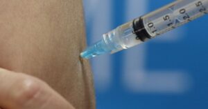Qué hacer con la fobia a las inyecciones en medio de la lucha por una vacuna contra el COVID-19
