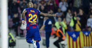 DT de FC Barcelona por Arturo Vidal: 