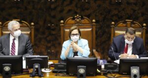 Presidenta del Senado por denuncia contra Raúl Guzmán: normas sanitarias deben ser cumplidas por todos, sin privilegios