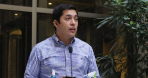 Jorge Durán (RN) cambia su voto: aprobará retiro de fondos por 