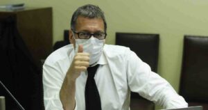 Lagos Weber anuncia indicación que impedirá retiro de 10% a quienes no han disminuido sus ingresos