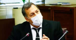 Lagos Weber echa pie atrás a su indicación en el proyecto del retiro de fondos de AFP