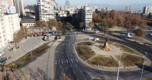 Ministro Paris afirma que durante este domingo se evaluarán las cuarentenas en Santiago y Providencia