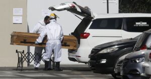 Informe de DEIS agrega 3.484 muertes sospechosas por COVID-19