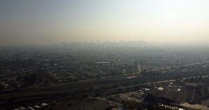 Decretan tercera preemergencia ambiental del año en la Región Metropolitana