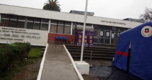 Funcionaria de Carabineros reitera acusaciones contra Hospital de Melipilla: 