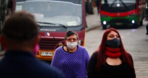 Científicos afirman que el coronavirus se transmite por el aire y piden a la OMS cambiar estrategia