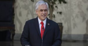Presidente Piñera anuncia bono y préstamo solidario para la clase media