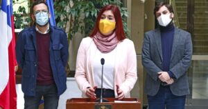 Oposición busca aplicar cuarentena en minería y servicios mínimos por 14 días