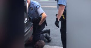 Las advertencias de George Floyd a los policías que lo arrestaron