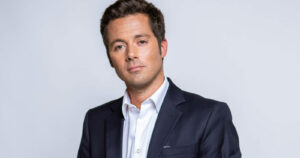 CHV anuncia nuevo programa de Humberto Sichel y saca de pantalla teleserie griega