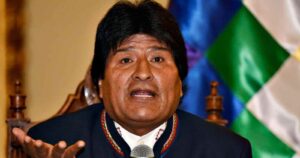 Fiscalía de Bolivia acusa a Evo Morales de terrorista y ordena su detención