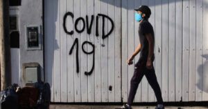 Perú supera los 300 mil casos de coronavirus cuatro días después de comenzar el desconfinamiento