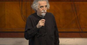 Daniel Santoro, artista plástico argentino, asegura que a Chile le falta peronismo