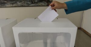 La propuesta de Chahuán para hacer válido el plebiscito sólo si participa más del 50% del padrón