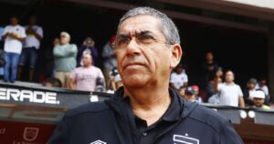 Gualberto Jara: 