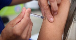 Minsal estima que las primeras vacunas contra el COVID-19 llegarían a 5 millones de personas