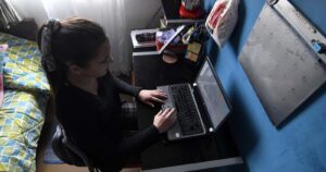 Programa de cursos gratuitos busca perfeccionar conocimientos de emprendedoras