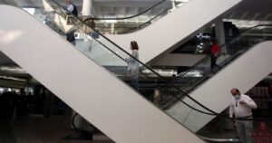 Costanera Center iniciará su apertura gradual a partir de este martes