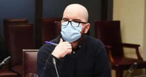 Giorgio Jackson emplaza al Gobierno por impuesto a los súper ricos: 
